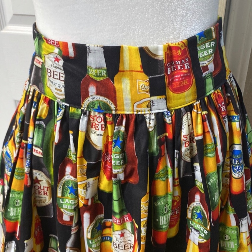 Beer bottle patterned skirt HAND MADE - Picture 3 of 6